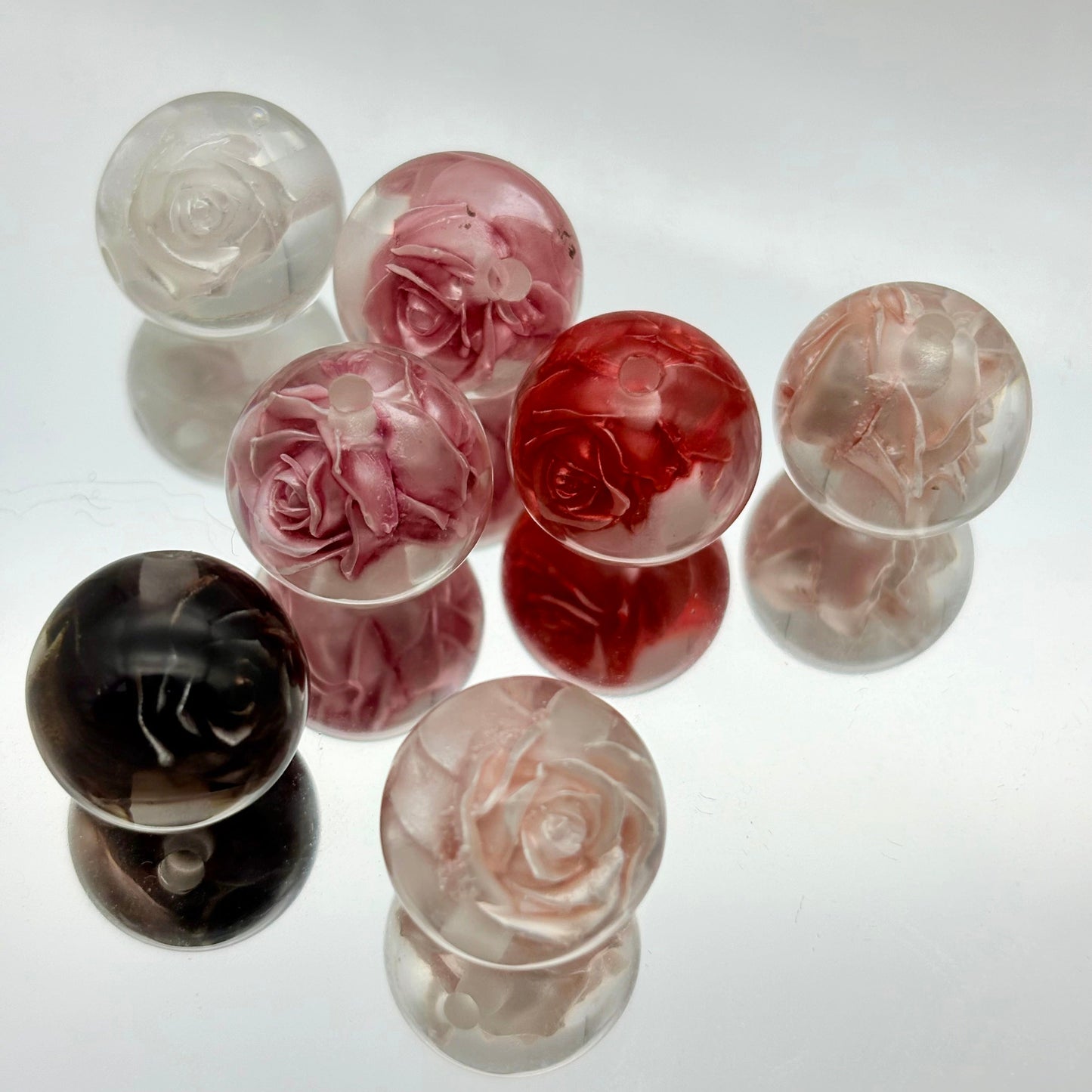 [開封]NEW.上質レジンビーズ 16/20/24mm 通し穴・片穴混在
