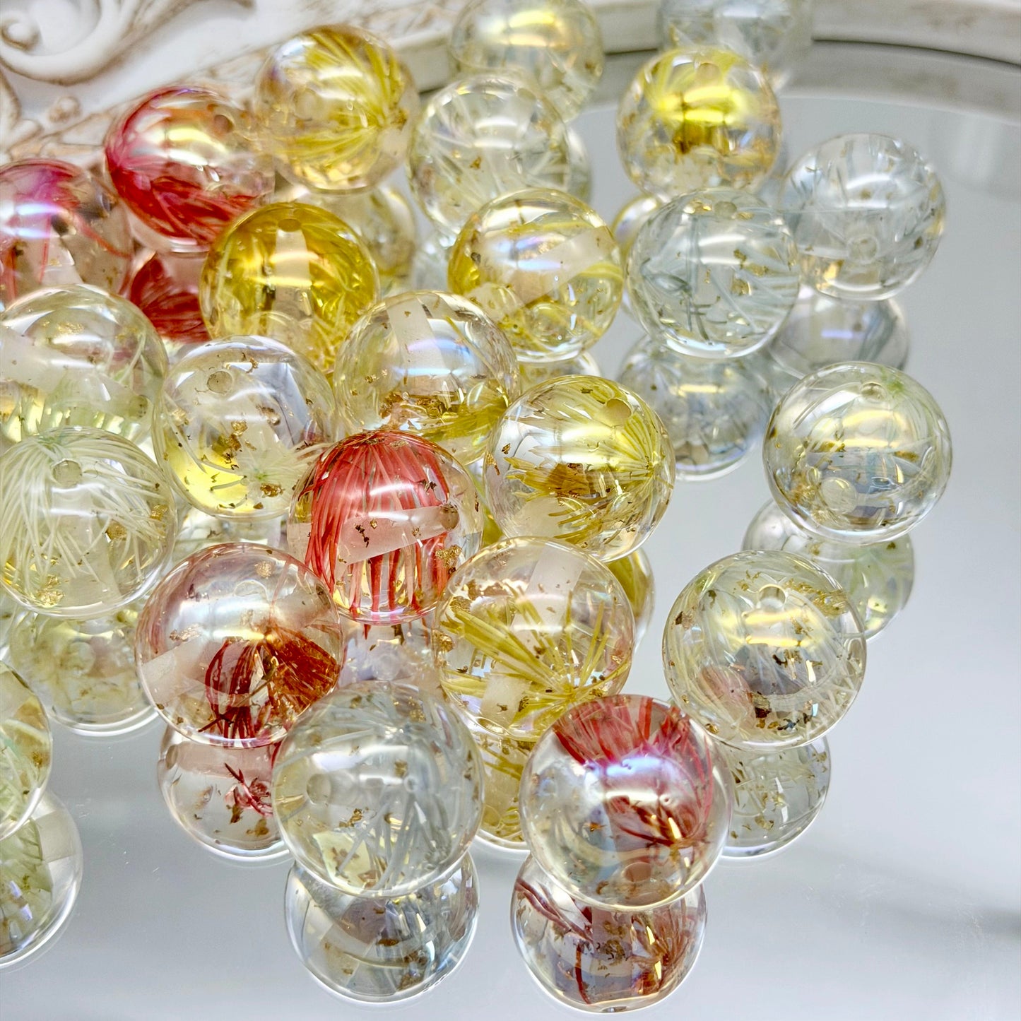 [開封]NEW.上質レジンビーズ 16/20/24mm 通し穴・片穴混在