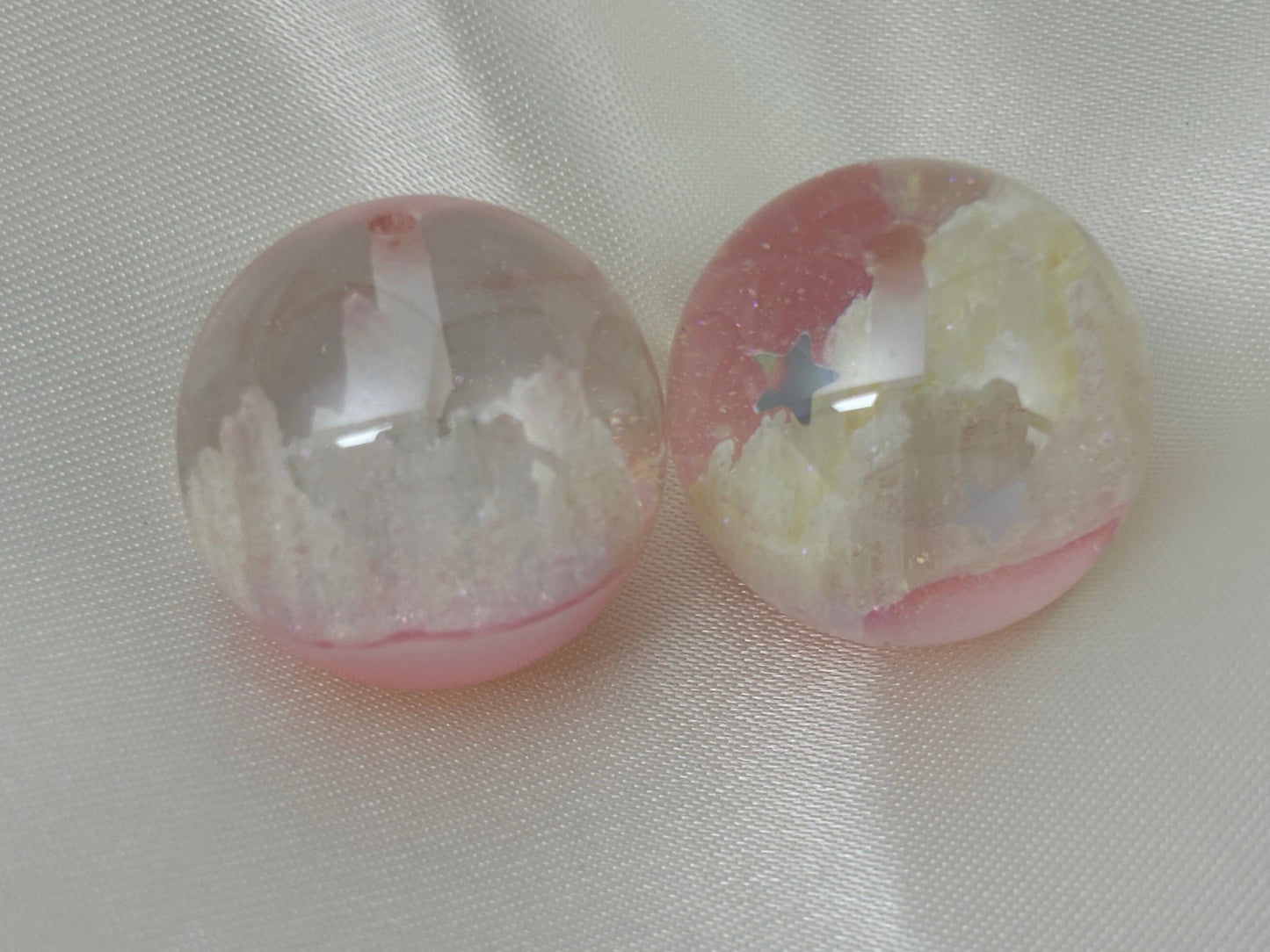 [開封]NEW.上質レジンビーズ 16/20/24mm 通し穴・片穴混在
