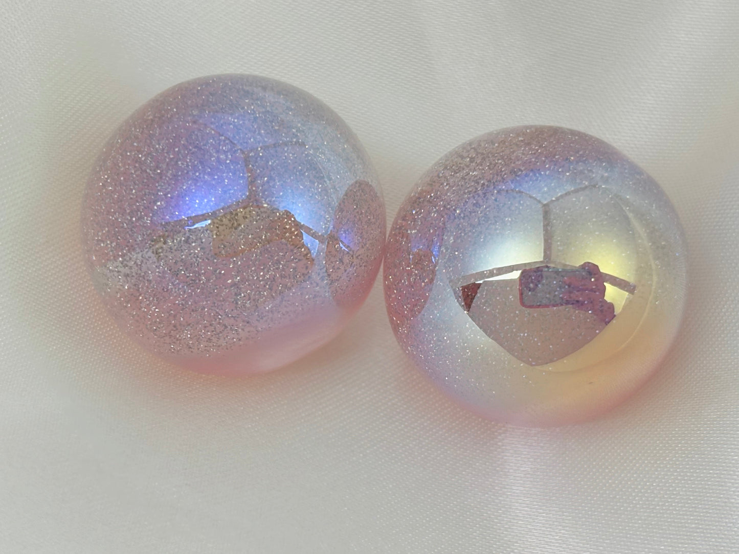 [開封]NEW.上質レジンビーズ 16/20/24mm 通し穴・片穴混在