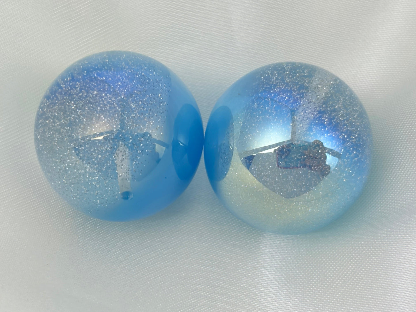 [開封]NEW.上質レジンビーズ 16/20/24mm 通し穴・片穴混在
