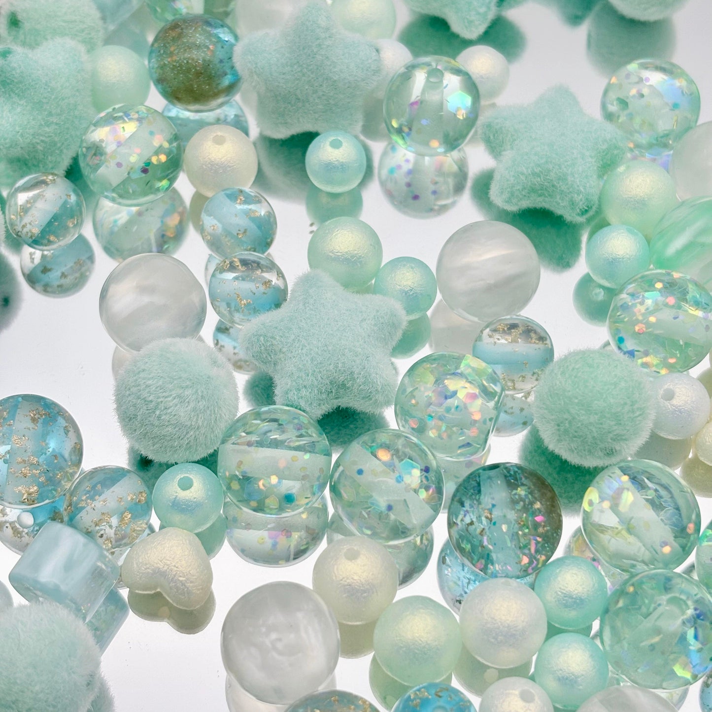 [開封]高品質 レジン & アクリルミックスビーズ 大粒メイン 100 種類以上